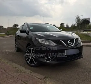 Nissan Qashqai 2017 Brown