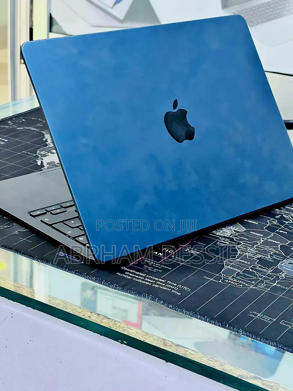 New Laptop Apple MacBook Air 2022 M2 16GB Apple M2 SSD 512GB