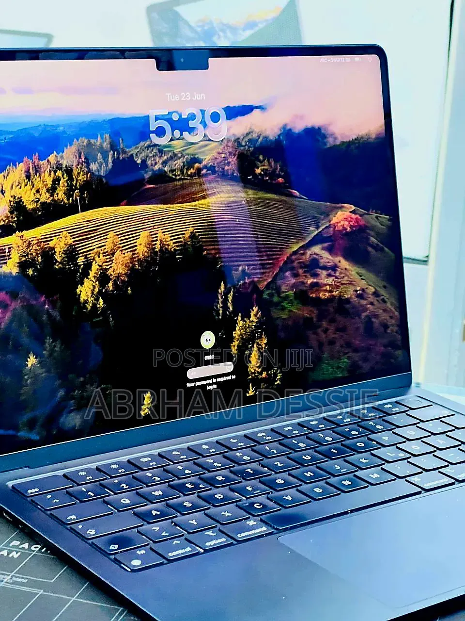 New Laptop Apple MacBook Air 2022 M2 16GB Apple M2 SSD 512GB