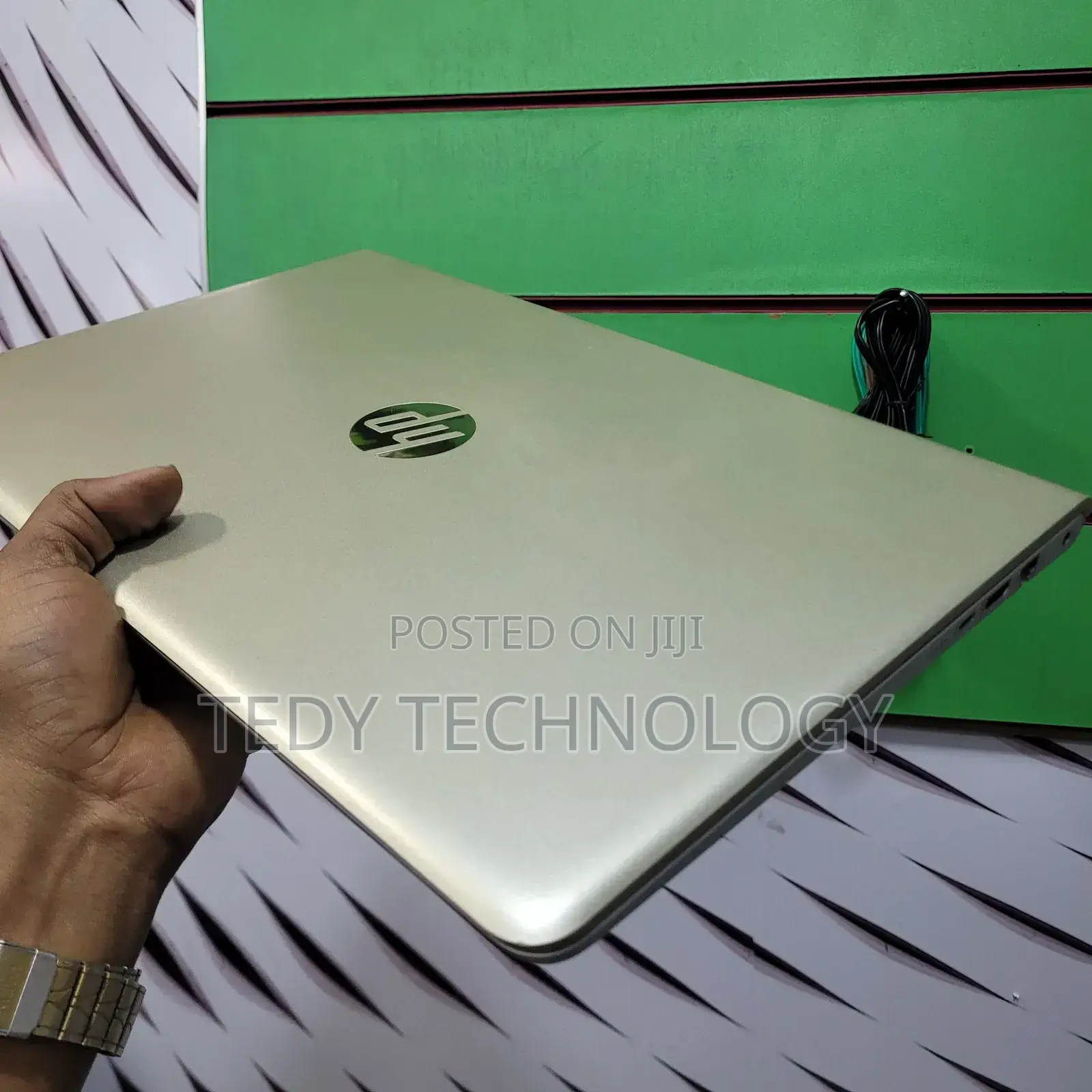 Laptop HP Pavilion 15 8GB Intel Core i5 HDD+SSD 128GB