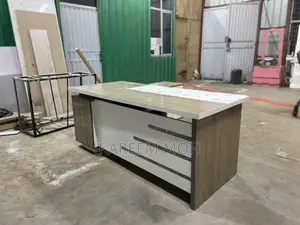 Office Table የቢሮ ጠረዼዛ