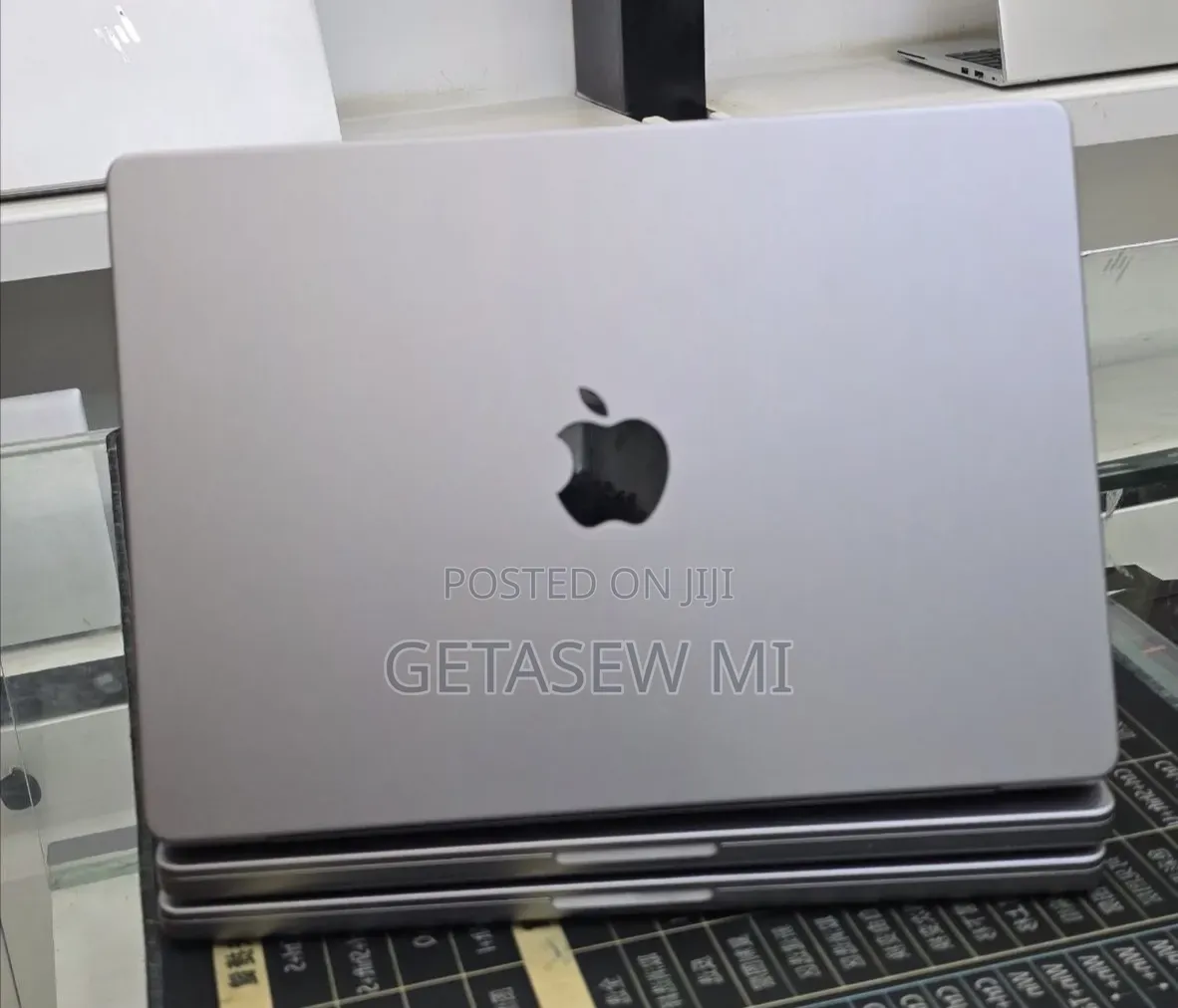 New Laptop Apple MacBook Pro 2021 M1 16GB Apple M1 Pro SSD 512GB