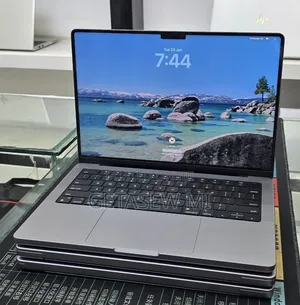 New Laptop Apple MacBook Pro 2021 M1 16GB Apple M1 Pro SSD 512GB