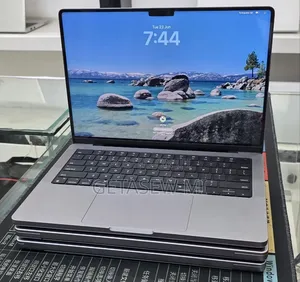 New Laptop Apple MacBook Pro 2021 M1 16GB Apple M1 Pro SSD 512GB