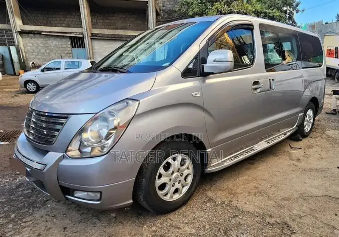 Hyundai H1 2012 Grey