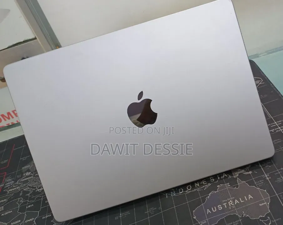 New Laptop Apple MacBook Pro 2021 M1 16GB Apple M1 Pro SSD 512GB