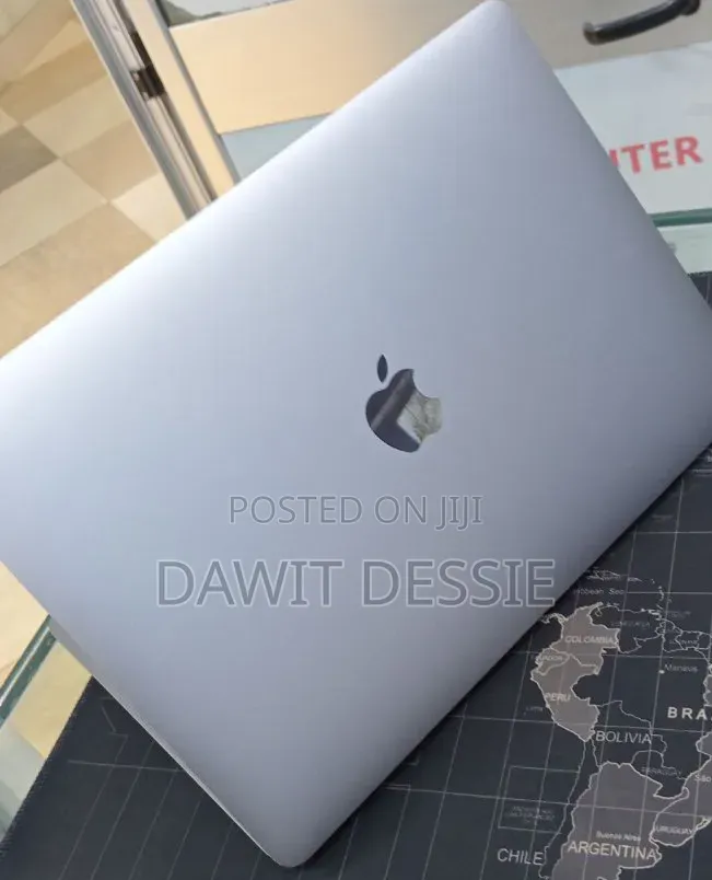 New Laptop Apple MacBook Pro 2022 M2 8GB Apple M2 SSD 512GB