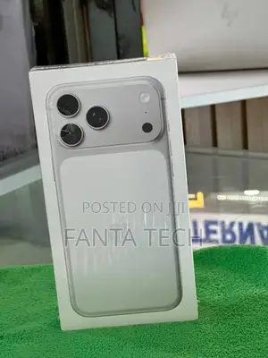 New Apple iPhone 17 Pro Max 256 GB Silver