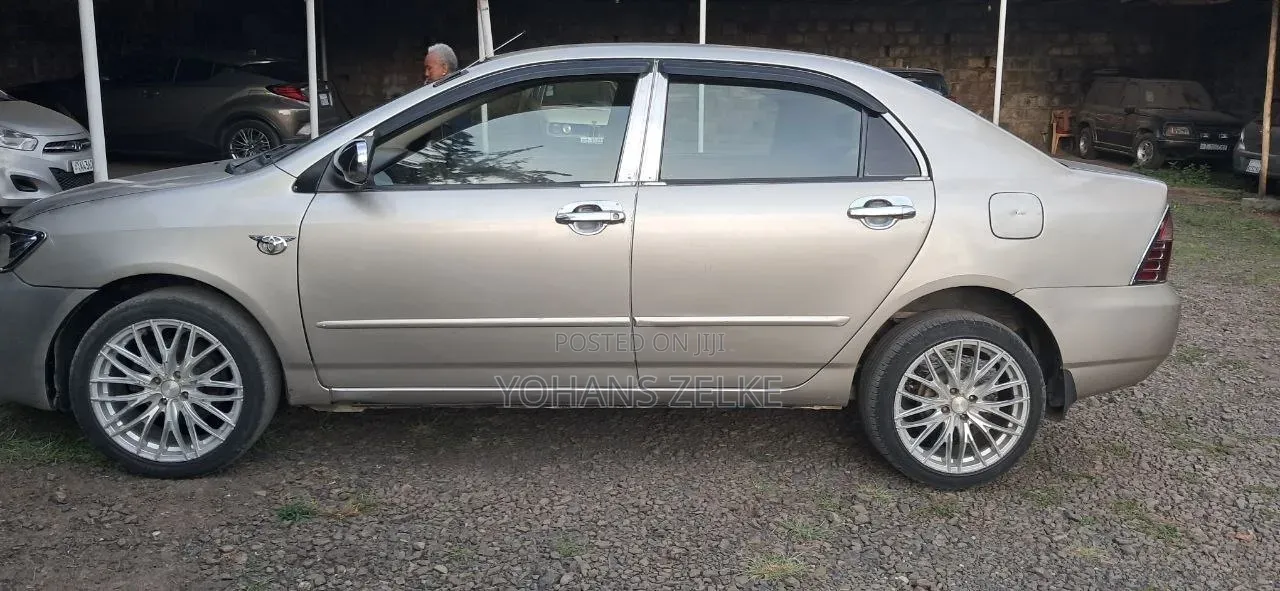 Toyota Corolla 2006 Gold