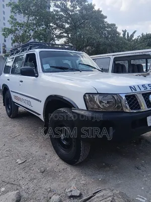 Nissan Patrol 2005 White