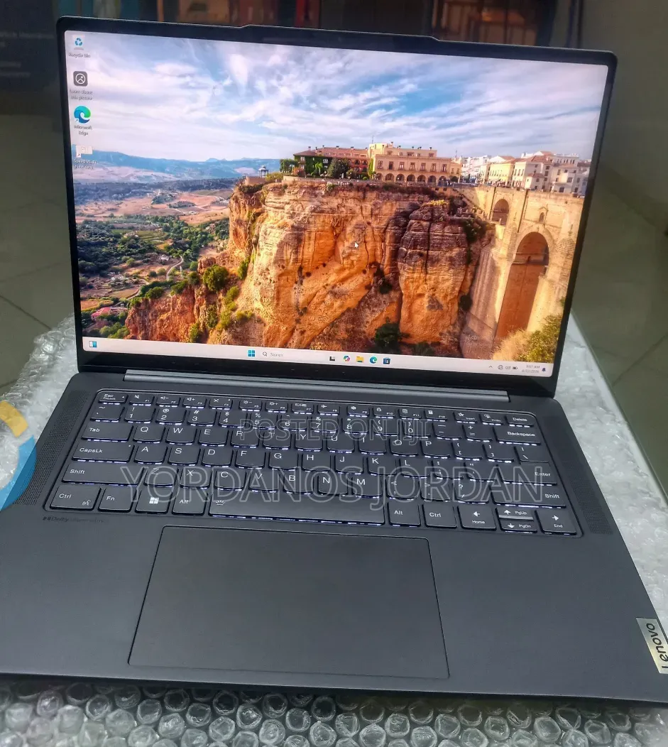 New Laptop Lenovo Yoga 2 32GB AMD Ryzen 7 SSD 1T
