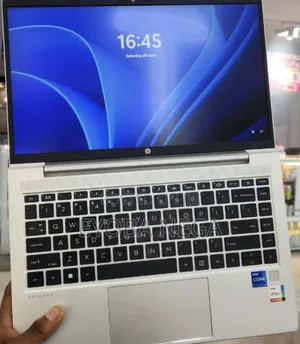 New Laptop HP ProBook 440 G10 16GB Intel Core i7 SSD 1T