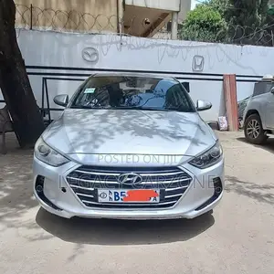 Hyundai Avante 2016 Silver