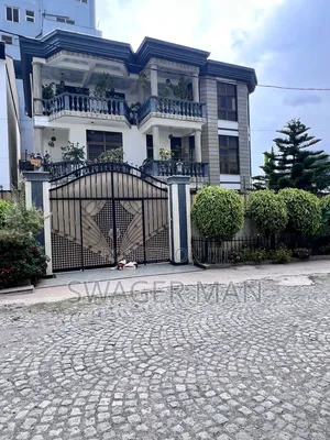 Furnished 8bdrm Townhouse/Terrace in Ayat Compaund, Yeka for sale