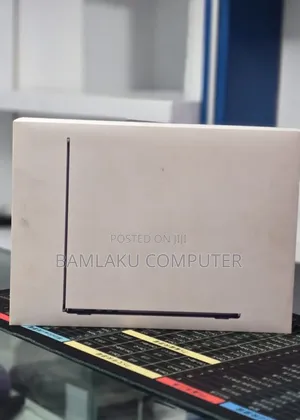 New Laptop Apple MacBook Air 2025 M4 16GB Apple M4 SSD 256GB