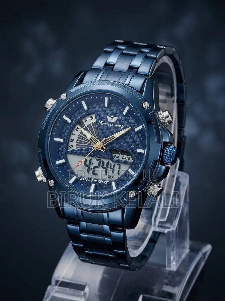 Men's Sports Watch Featuring a Black Stainless Steel Strap