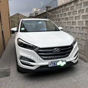 Hyundai Tucson 2018 White