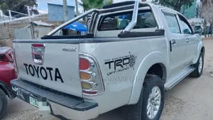 Toyota Hilux 2007 Silver