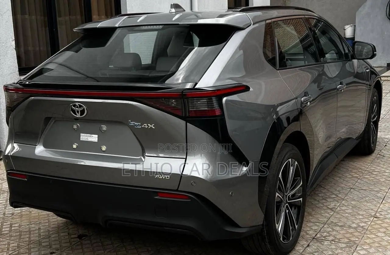 New Toyota bZ4X 2024 Gray