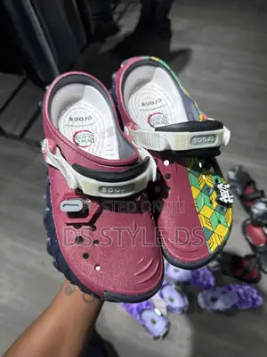 High Quality Crocs Shoes⁠