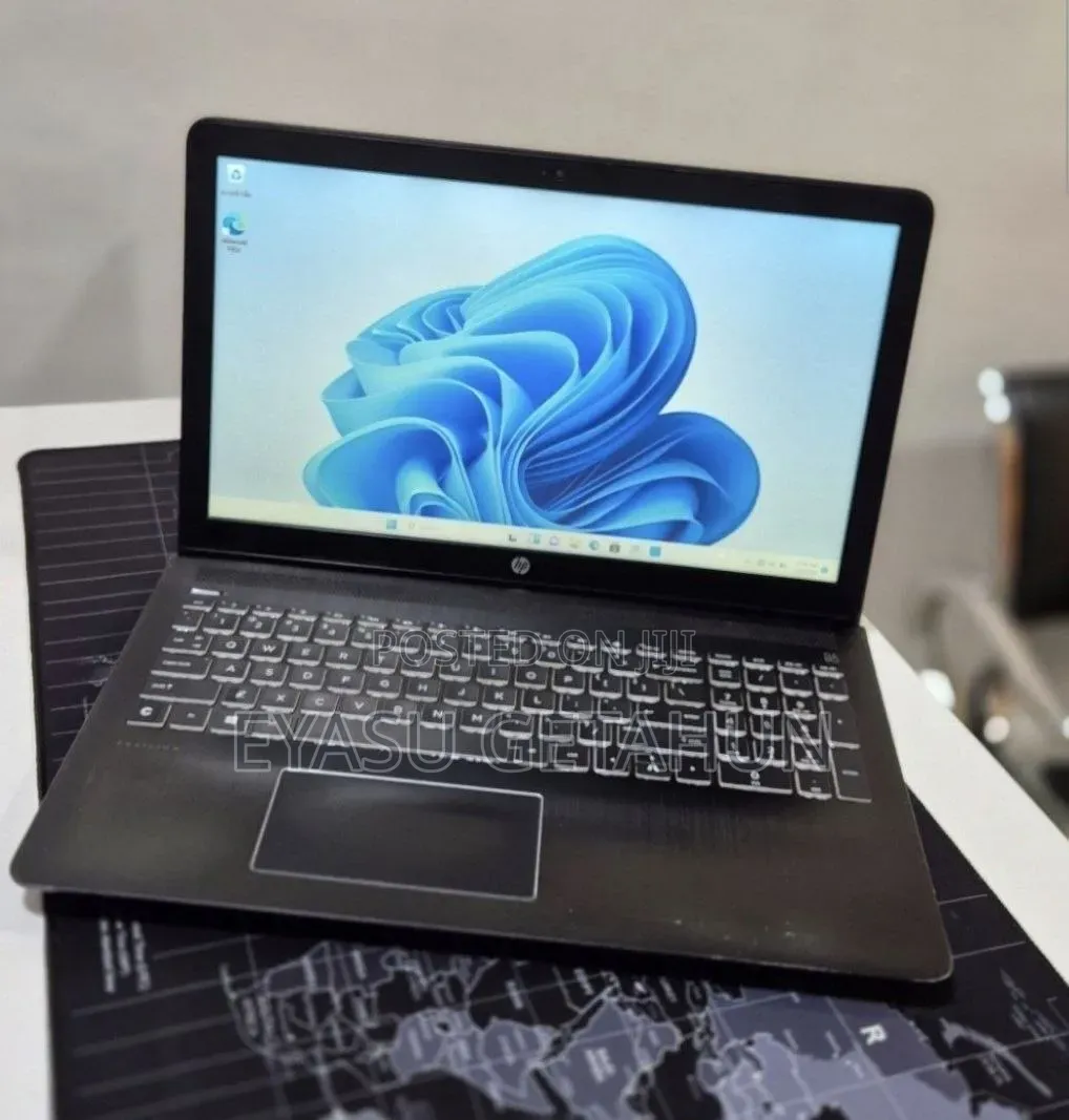 New Laptop HP Pavilion Power 15 8GB Intel Core i7 SSD 256GB