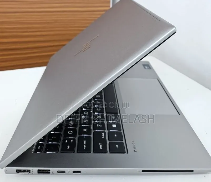 New Laptop HP ZBook Firefly 14 G11 16GB AMD Ryzen 7 SSD 512GB