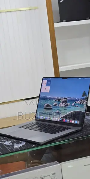 New Laptop Apple MacBook Pro 2021 M1 32GB Apple M1 Pro SSD 512GB