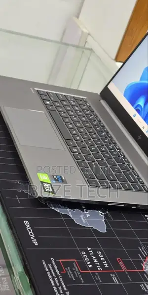 New Laptop HP 32GB Intel Core i7 SSD 512GB