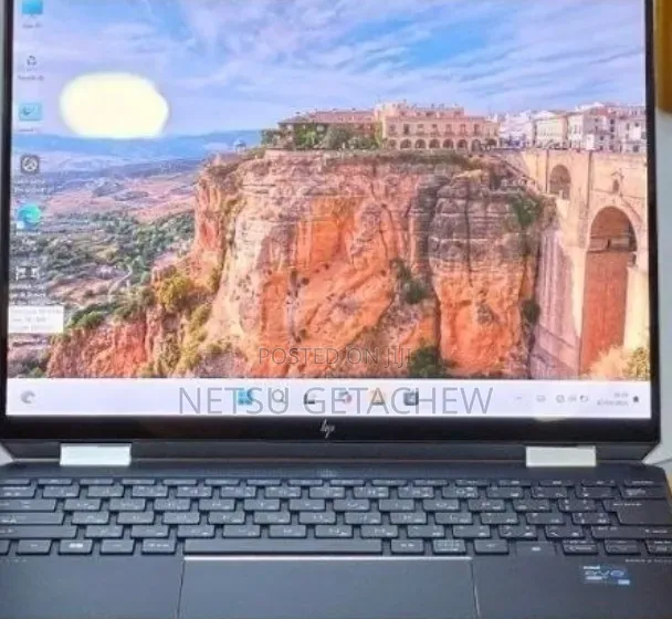 New Laptop HP Spectre X360 16GB Intel Core i7 SSD 1T