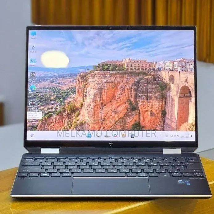 New Laptop HP Spectre X360 16GB Intel Core i7 SSD 1T