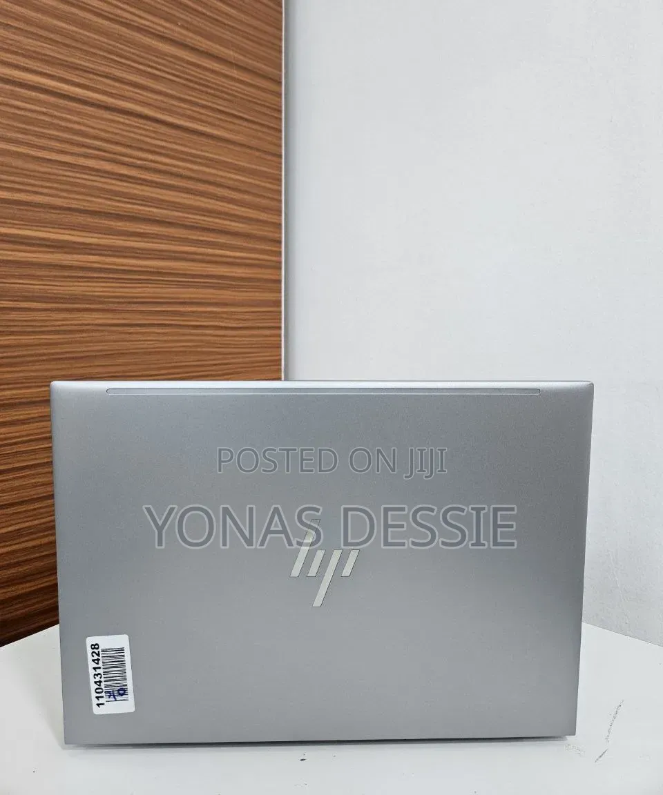 New Laptop HP ZBook Firefly 14 G10 16GB Intel Core i7 SSD 512GB