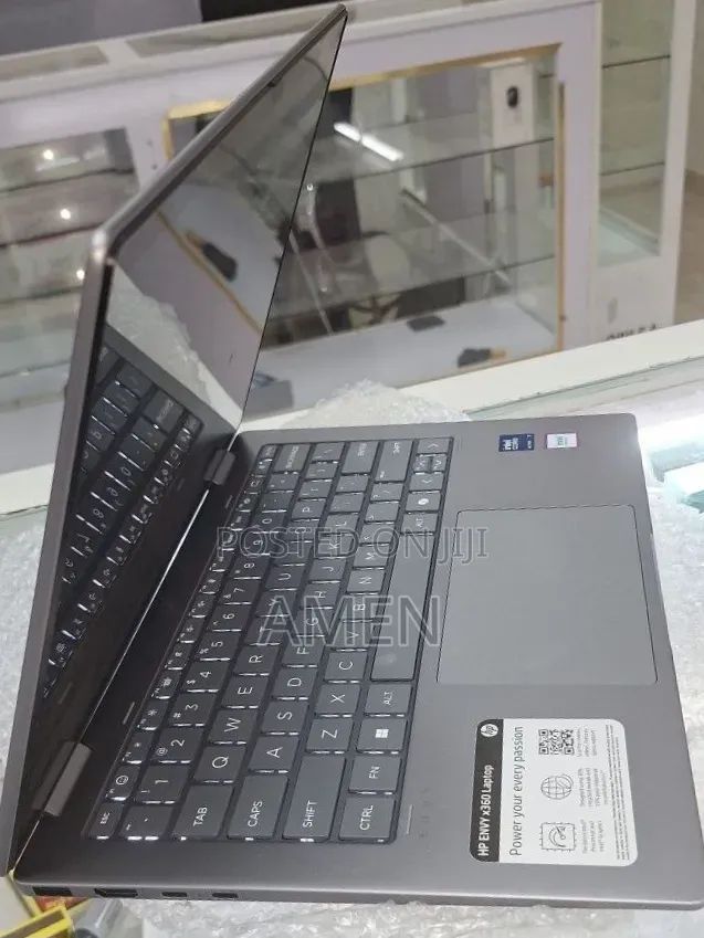 New Laptop HP Envy X360 16GB Intel Core 7 SSD 1T