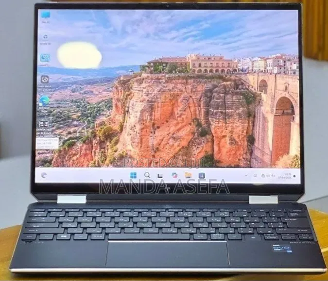 New Laptop HP Spectre 16GB Intel Core i7 SSD 1T