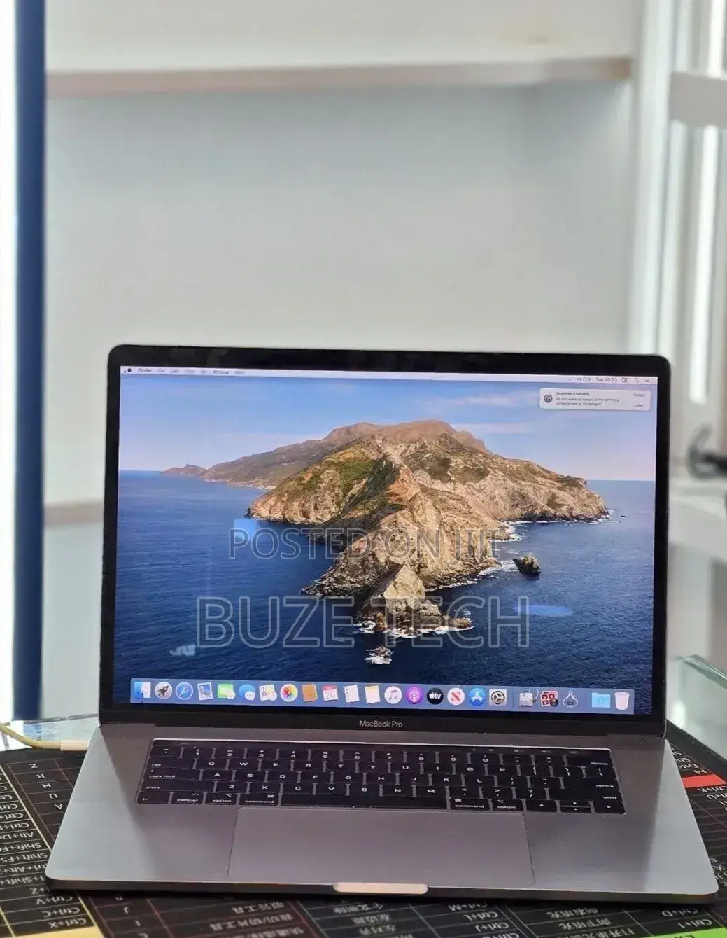 New Laptop Apple MacBook Pro 2018 32GB Intel Core i7 SSD 1T