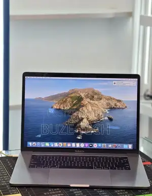 New Laptop Apple MacBook Pro 2018 32GB Intel Core i7 SSD 1T