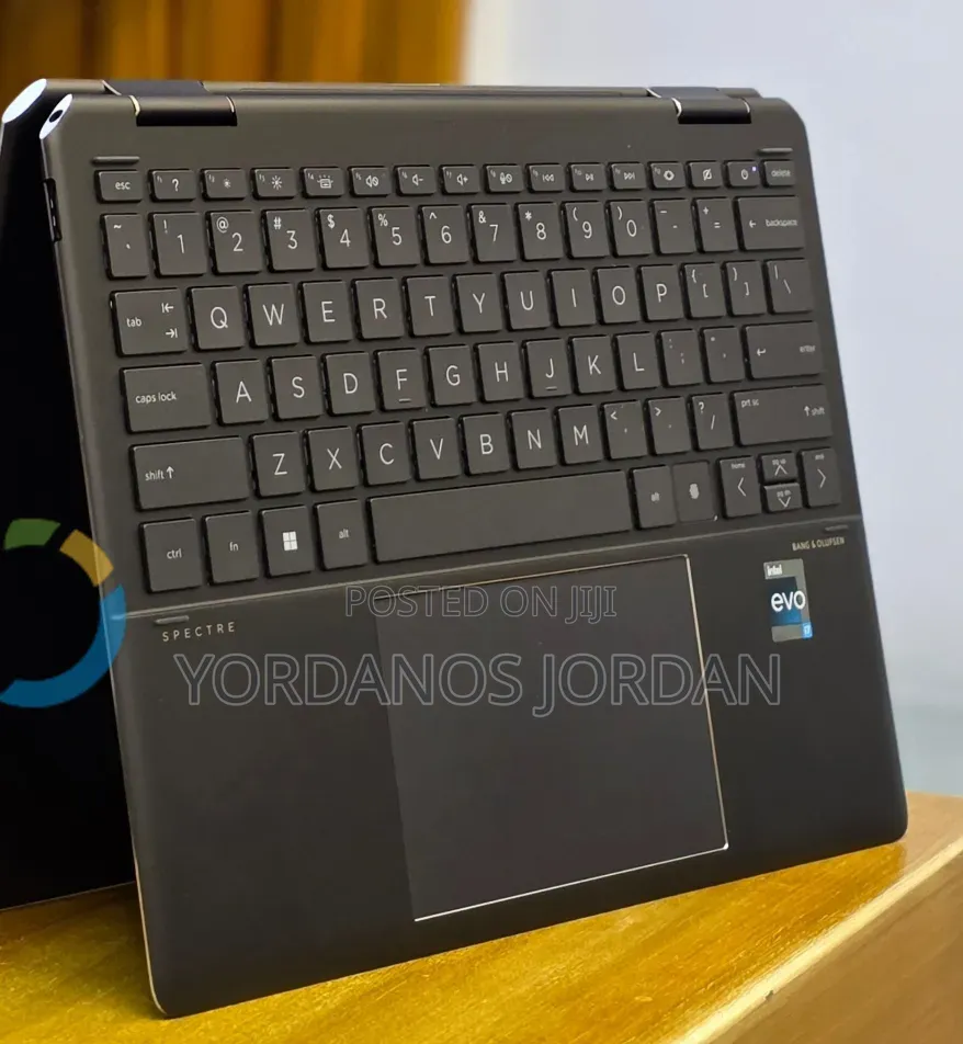 New Laptop HP Spectre X360 16GB Intel Core i7 SSD 1T