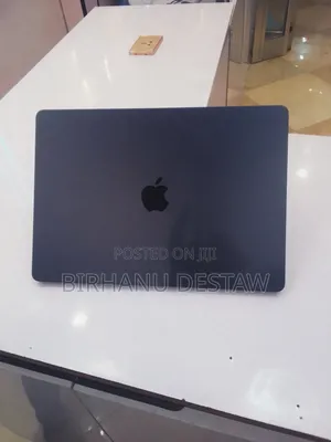 New Laptop Apple MacBook Pro 2023 M3 8GB Apple M3 SSD 256GB