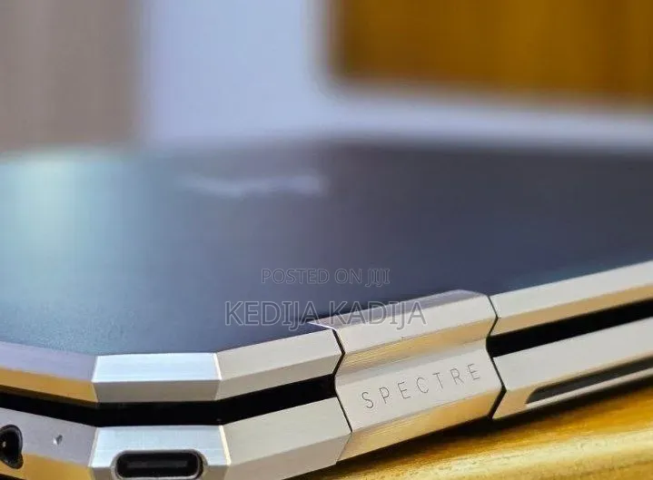 New Laptop HP Spectre 16GB Intel Core i7 SSD 1T