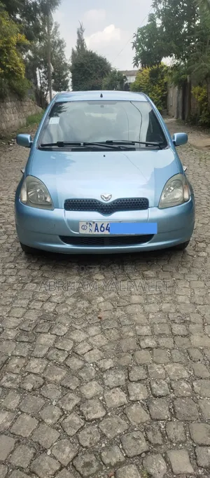 Toyota Vitz 2001 Blue