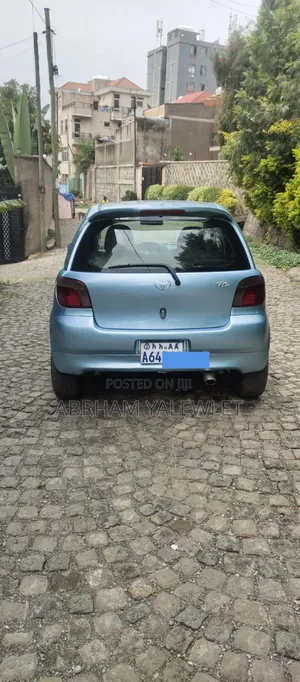 Toyota Vitz 2001 Blue