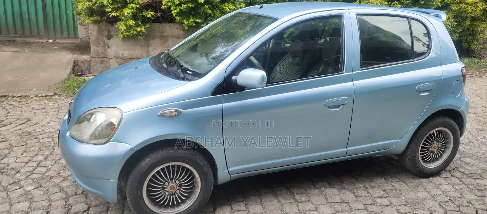 Toyota Vitz 2001 Blue