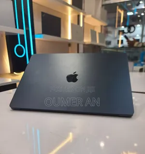 New Laptop Apple MacBook Air 2024 M3 16GB Apple M3 SSD 512GB
