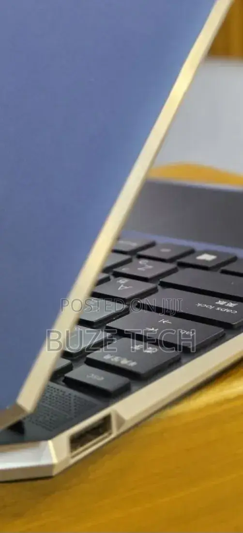 New Laptop HP Spectre X360 16GB Intel Core i7 SSD 1T