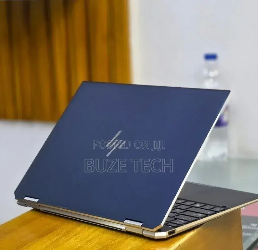 New Laptop HP Spectre X360 16GB Intel Core i7 SSD 1T