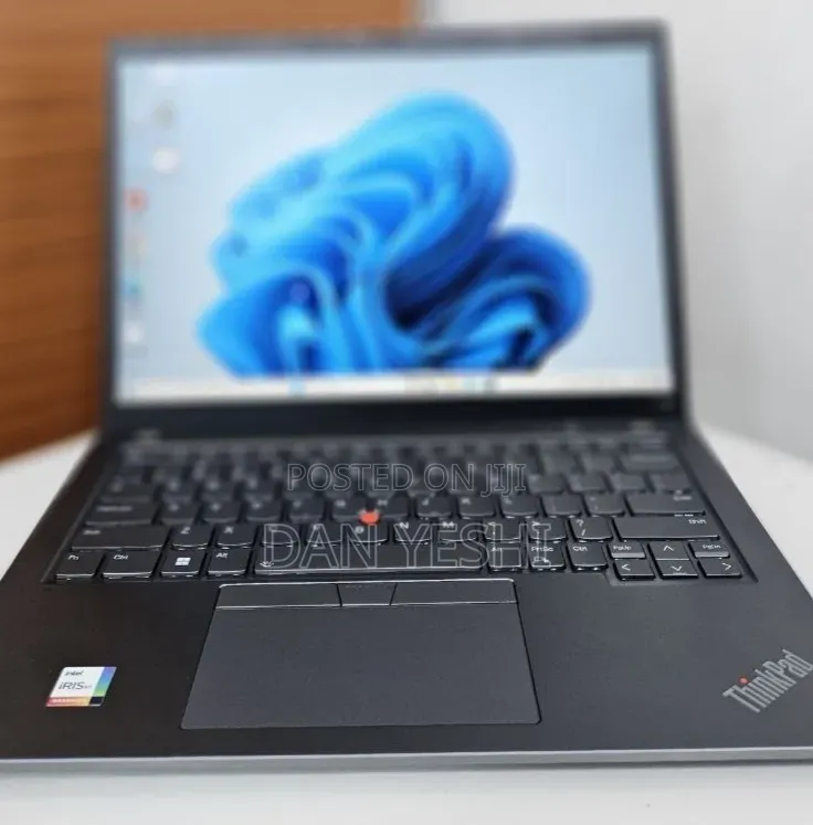New Laptop Lenovo ThinkPad T14 16GB Intel Core i7 SSD 512GB