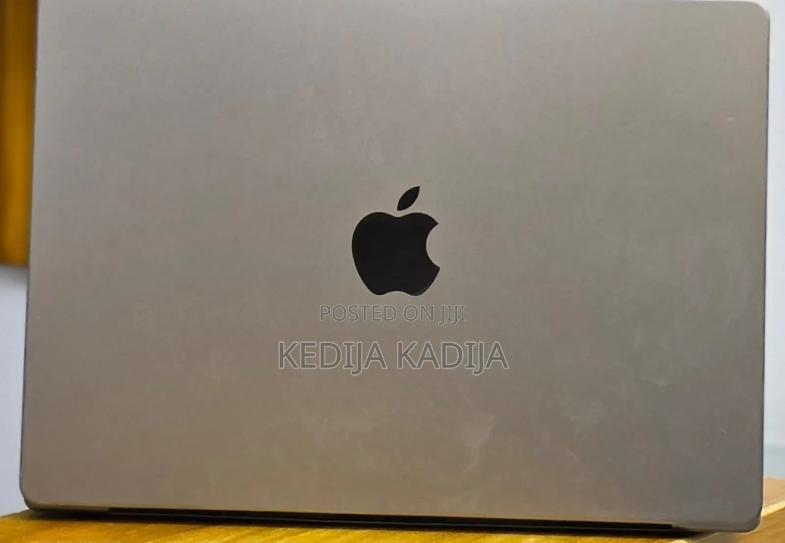 New Laptop Apple MacBook Pro 2021 M1 16GB Apple M1 Pro SSD 512GB
