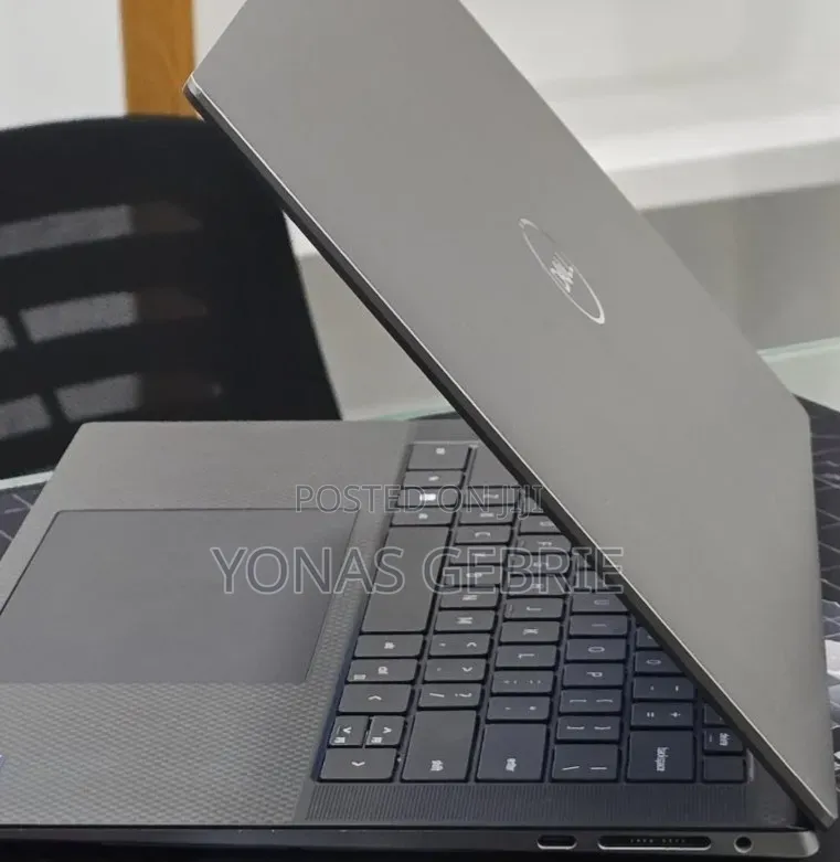 New Laptop Dell 16GB Intel Core i7 SSD 1T