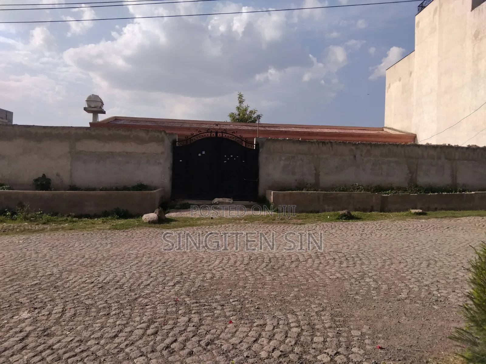 Furnished 3bdrm Villa in Nifas Silk-Lafto for sale