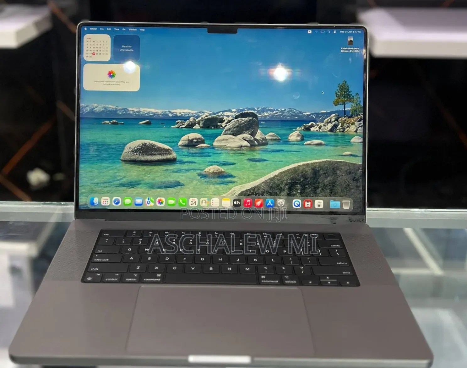 New Laptop Apple MacBook Pro 2021 M1 32GB Apple M1 Pro SSD 512GB