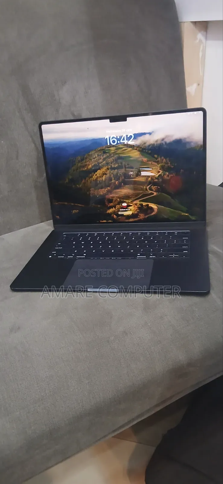 New Laptop Apple MacBook Air 2024 M3 8GB Apple M3 SSD 256GB